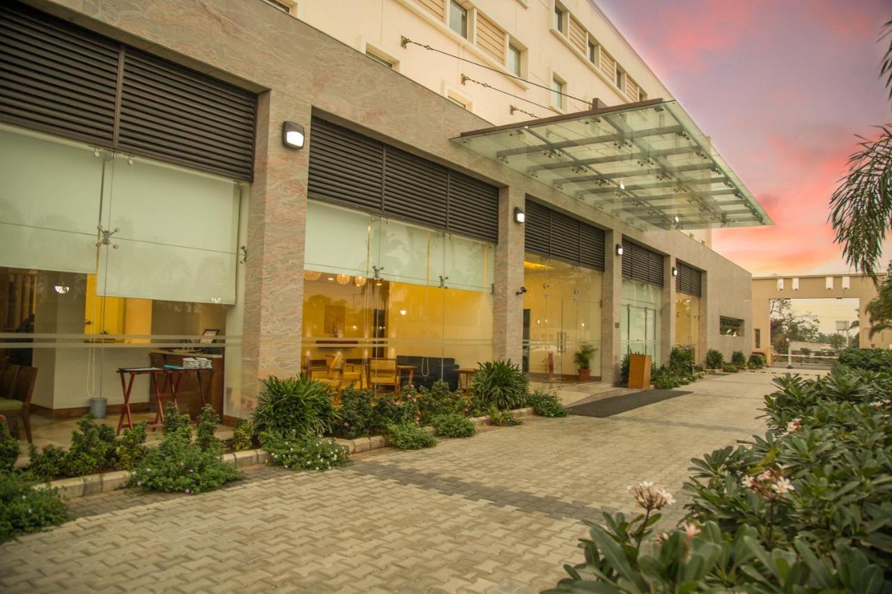 Kalyan Grand - a business hotel Vandalur Bagian luar foto