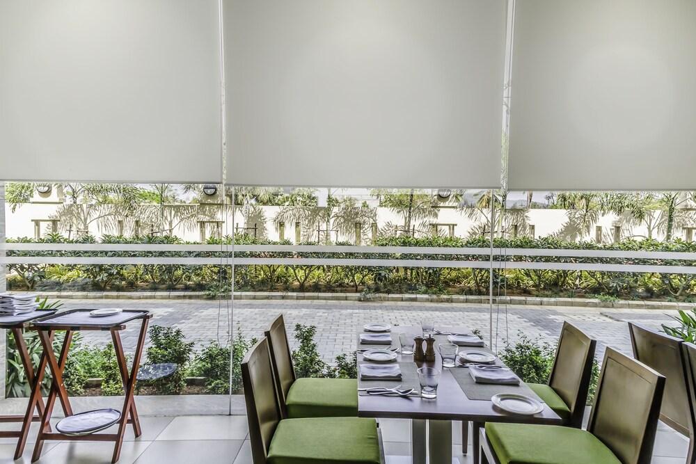 Kalyan Grand - a business hotel Vandalur Bagian luar foto