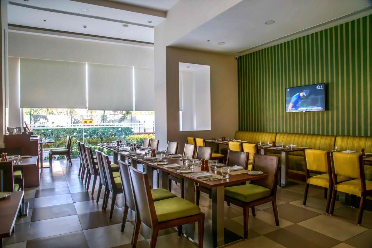 Kalyan Grand - a business hotel Vandalur Bagian luar foto