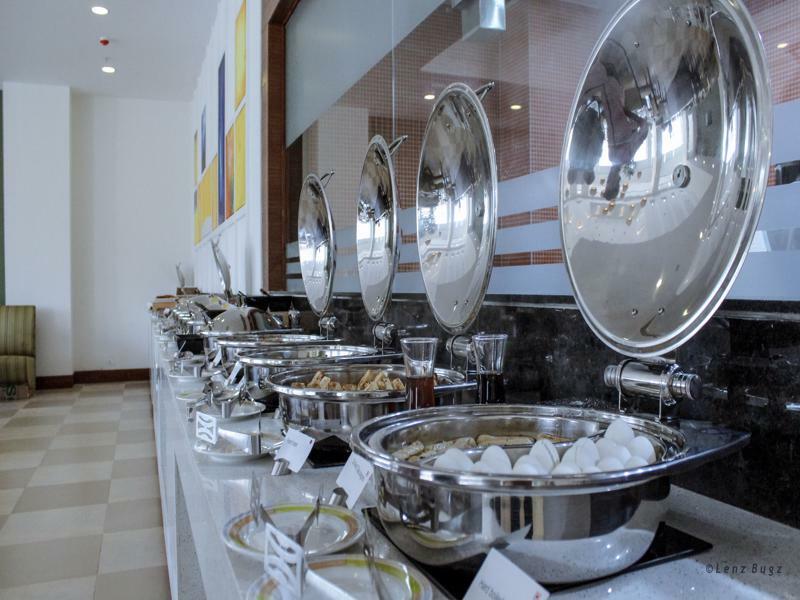 Kalyan Grand - a business hotel Vandalur Bagian luar foto